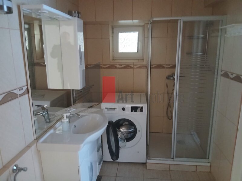 Universitate, Parcul Cismigiu, 3 camere